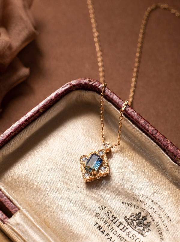Necklace - Gold Retro Gradient Sapphire Cz Pendant