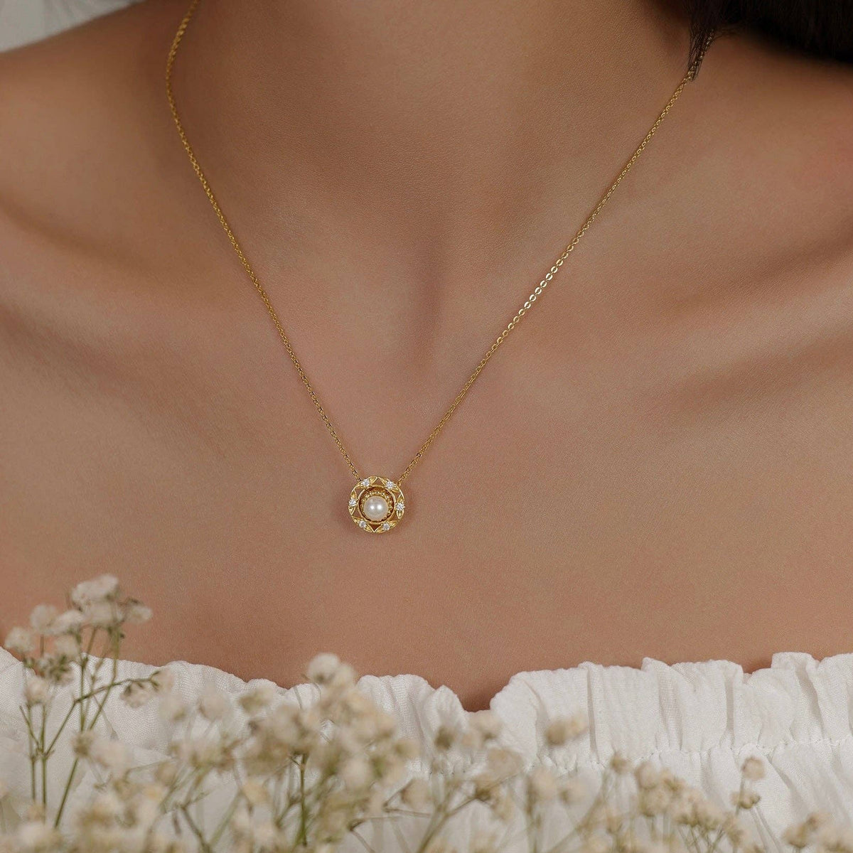 Necklace - Audrey Sunflower Pearl Necklace