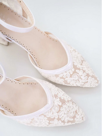 Kailee P Abby - Back Crochet Bow