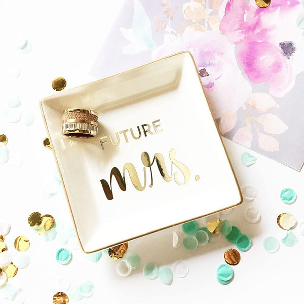 Bride Savvy LLC -Your Bride Box Novelty Ring Holder